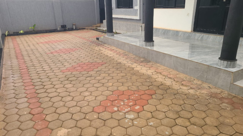 zindiro-house-for-sale-big-5