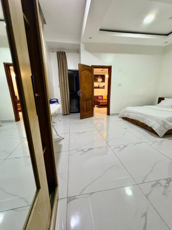 remera-near-amahoro-stadium-fully-furnished-1bedroom-apartment-for-rent-at-650k450-in-good-location-big-3