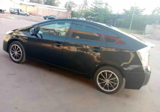 toyota-prius-hybrid-2012-for-sale-big-1