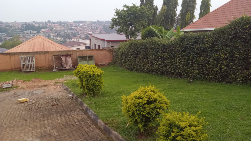 land-with-an-old-house-for-sale-big-5