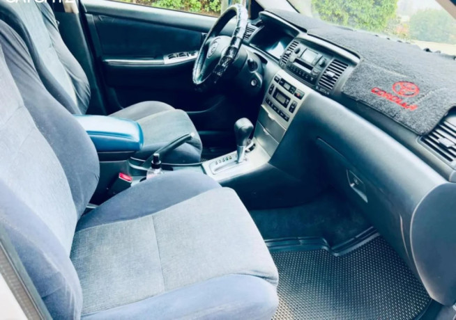 toyota-corolla-hatchback-automatic-for-sale-big-1