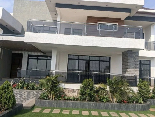 kigali-kicukiro-7bedrooms-villa-for-sale-at-850m585k-usd-on-tarmac-road-in-vip-location-big-1