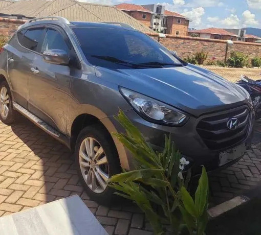 hyundai-tucson-big-0