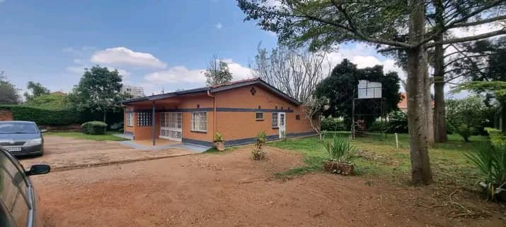 plot-with-old-house-for-sale-kimihurura-big-0