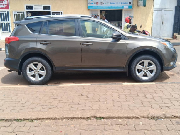 toyota-rav4-big-2
