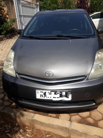 toyota-prius-big-2