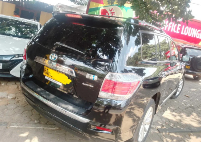 toyota-highlander-hybrid-automatic-for-sale-big-4