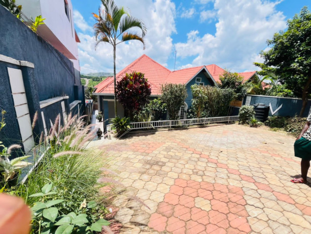 full-furnished-house-for-rent-in-kibagabaga-on-tarmac-road-big-0