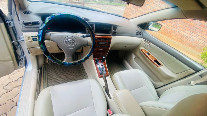 toyota-altis-2004-big-3