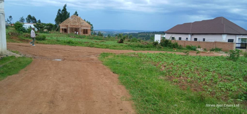 plot-for-sale-in-busanza-at-a-good-price-big-3