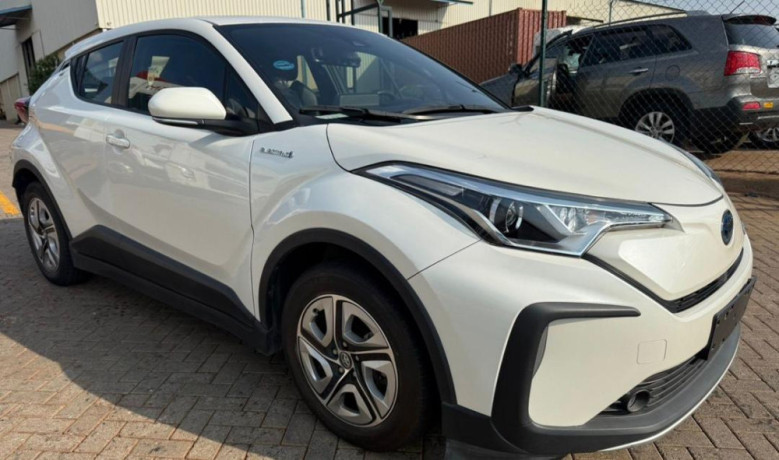 toyota-chr-big-0