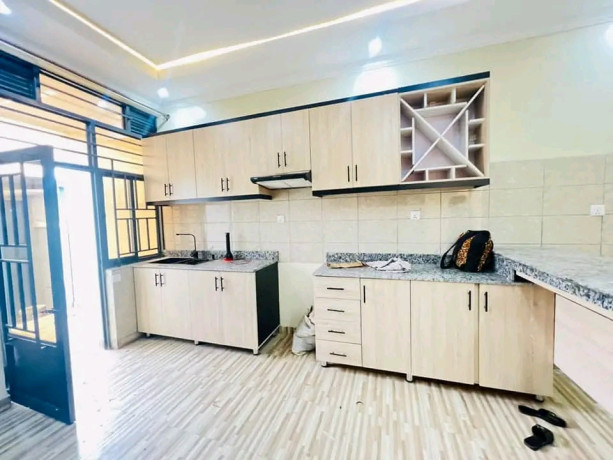 unfurnished-house-for-rent-in-kibagabaga-5bed5bath-big-1
