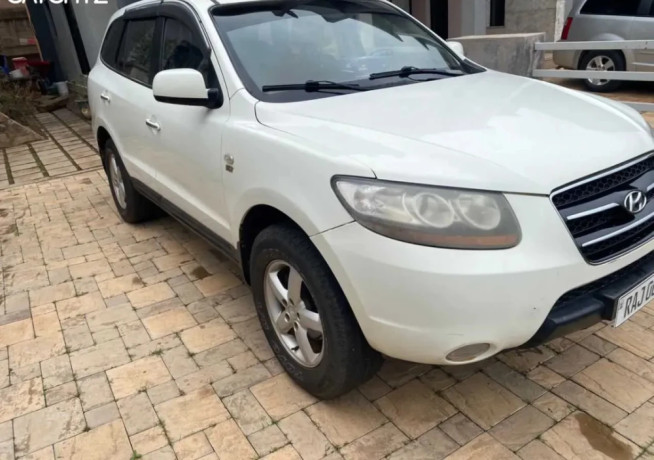 hyundai-santafe-big-0