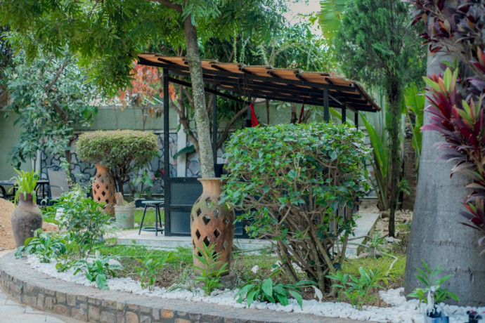 gacuriro-very-nice-house-for-rent-in-kigali-big-6