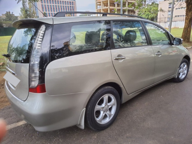 mitsubishi-galant-big-0