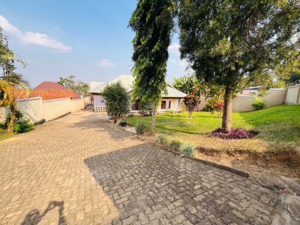 kimironko-house-for-sale-in-kigali-big-3