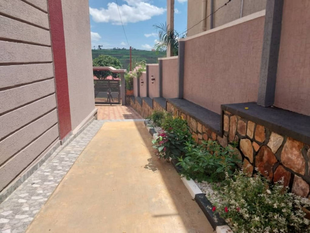 gacuriro-furnished-house-for-rent-in-kigali-big-8