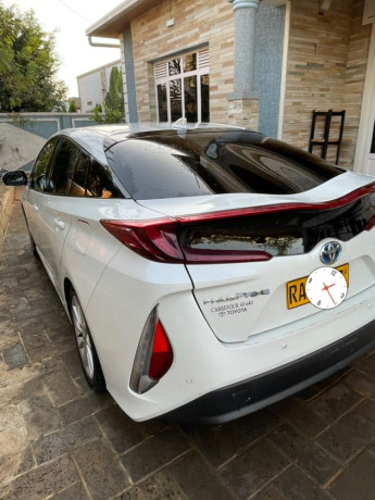 prius-big-1