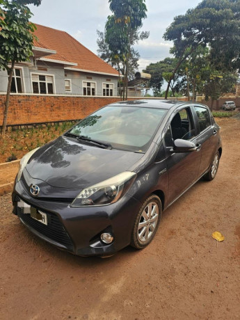 toyota-yaris-big-2