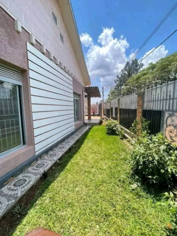 kimironko-on-tarmac-road-in-vip-neighborh-big-2