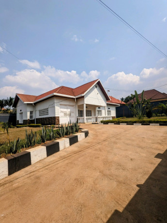 kicukiro-unfurnished-house-for-rent-in-kigali-big-7