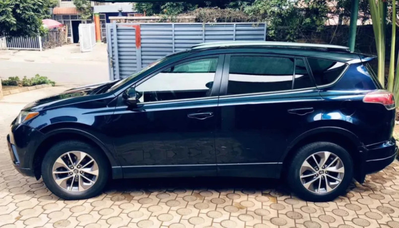 toyota-rav-4-hybrid-for-sale-big-4