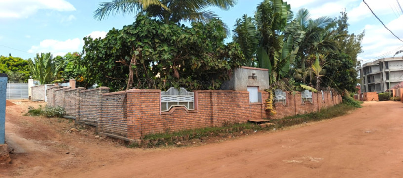 ikibanza-tugurisha-120m-gasogi-cyaruzinge-big-3