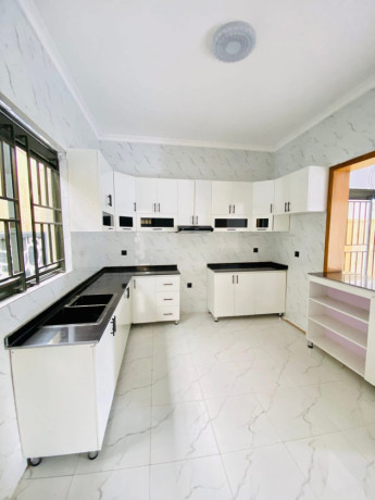 kicukiro-kagarama-kigali-amazing-house-for-sale-at-180millions-tel-big-4