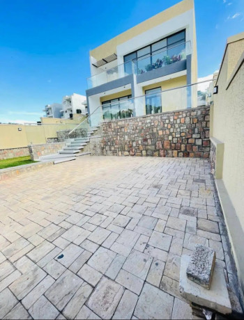 kibagabaga-kigali-amazing-big-villa-for-sale-at-400millions-tel-big-4
