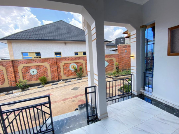 bere-1-v8g-new-full-furnished-residence-for-rent-in-kanombe-of-kigali-rwanda-big-1