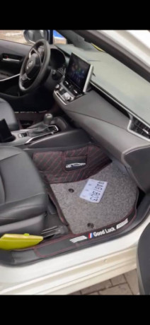 toyota-corolla-big-0