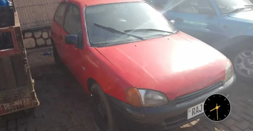 toyota-starlet-big-0