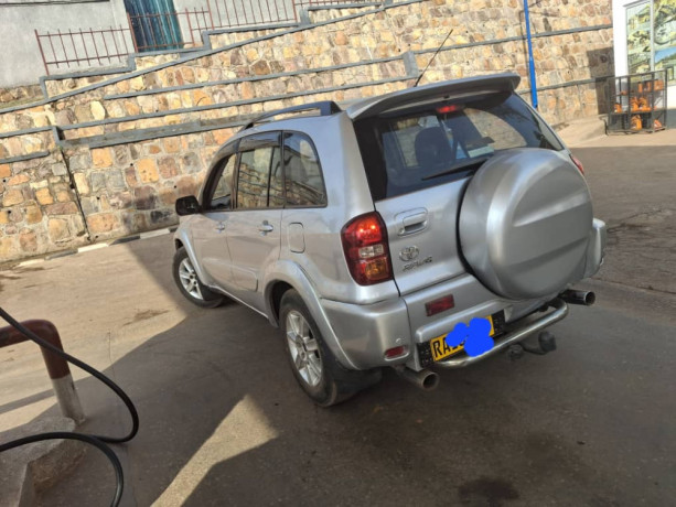 toyota-rav4-big-0