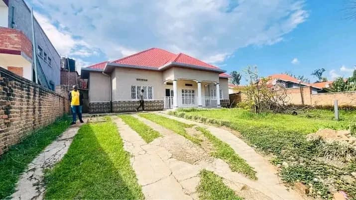 unfurnished-house-for-rent-in-kimironko-big-0