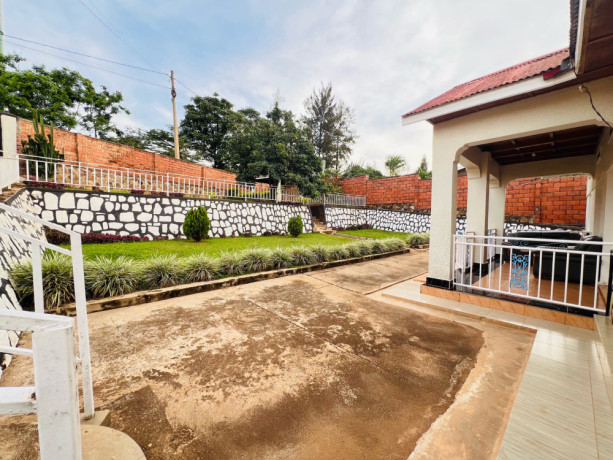 kimironko-big-land-house-for-sale-in-kigali-big-1