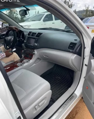 toyota-highlander-big-3