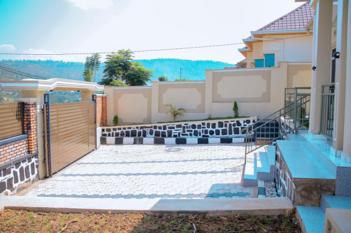kigali-very-nice-new-house-for-sale-in-kicukiro-kagarama-big-1