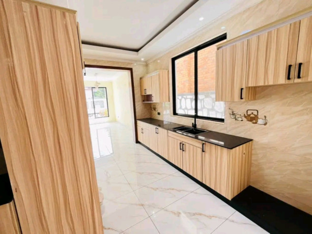 kibagabaga-5bedrooms-house-for-sale-at-450m-in-good-location-big-12