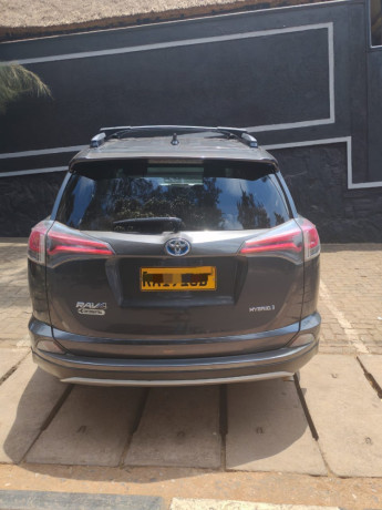 toyota-rav4-big-0