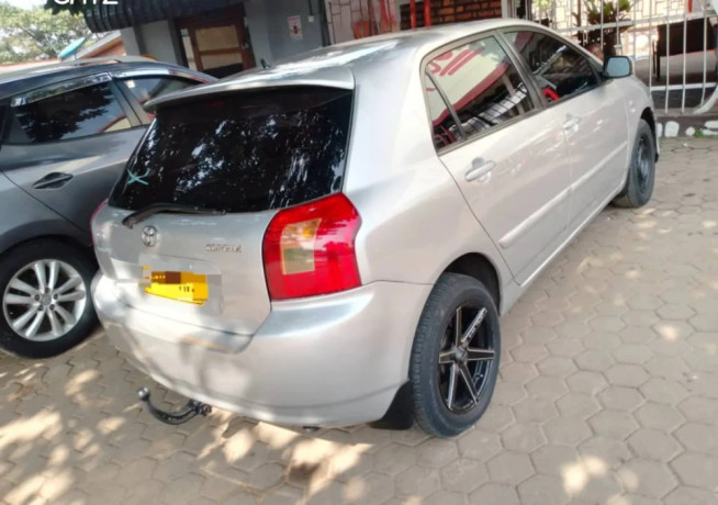toyota-corolla-hatchback-automatic-for-sell-big-1