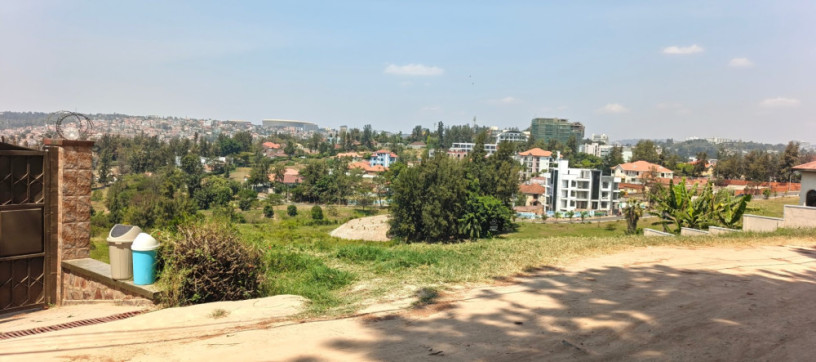nyarutarama-plot-for-sale-500m-big-0