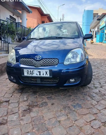 toyota-yaris-big-0