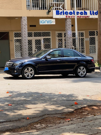 mercedes-benz-c200-w204-big-0