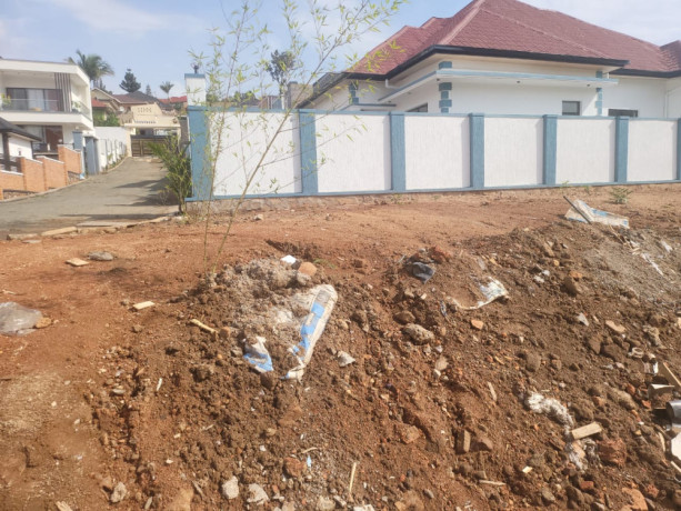 ikibanza-tugurisha-kibagabaga-kumuhanda-big-3