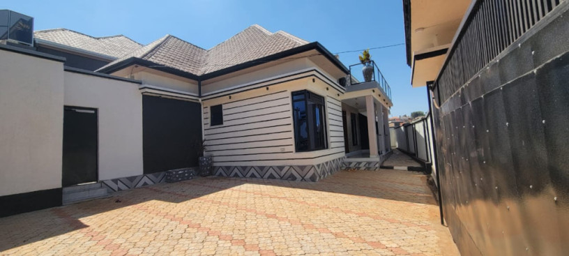 house-for-sale-140m-kanombe-kabeza-big-1