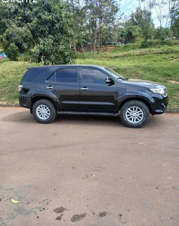 toyota-fortuner-automatic-essence-for-sale-big-3