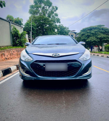 hyundai-sonata-big-2