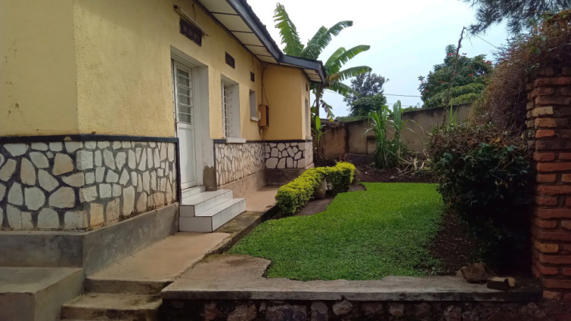 kigali-land-with-an-old-house-for-sale-in-remera-rukiri-big-3
