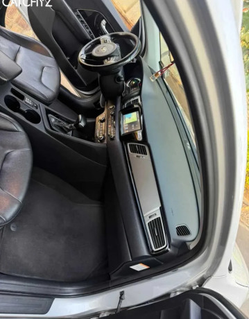 kia-niro-for-sell-big-3