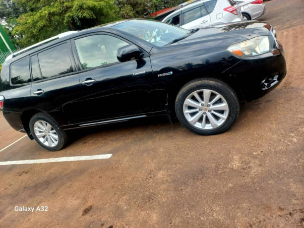 toyota-highlander-big-1